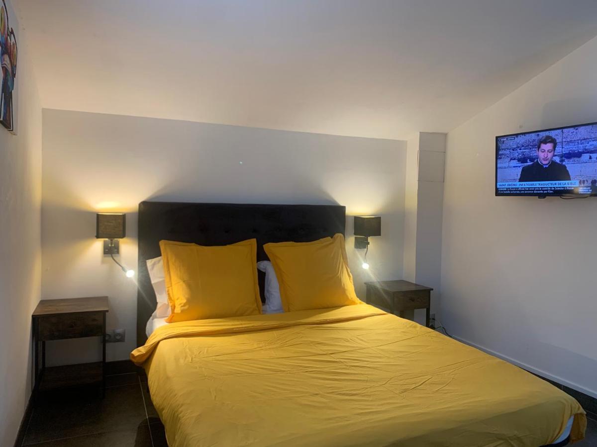 Le Mazet, Studio Avec Terrasse Et Acces Piscine Saint Alban Auriolles Екстериор снимка